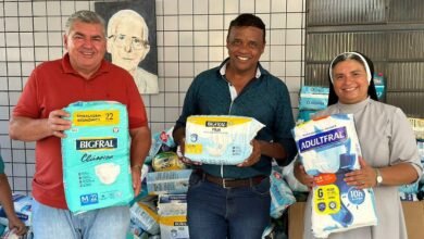 Foto de Prefeitura de Barra do Garças doa mais de 1,2 mil pacotes de fraldas geriátricas ao Lar da Providência de Aragarças